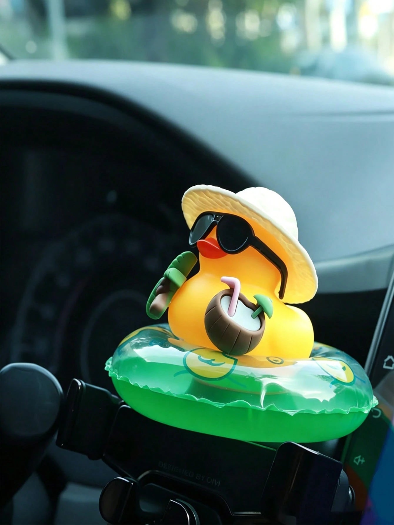 1pc Summer Beach Rubber Duck Car Dashboard Ornament, Cute Yellow Duck With Fashionable Glasses Hat And Inflatable Swim Ring, Fun Hawaiian Style Car Interior Decor, Tropical Duck Figurine Suitable For