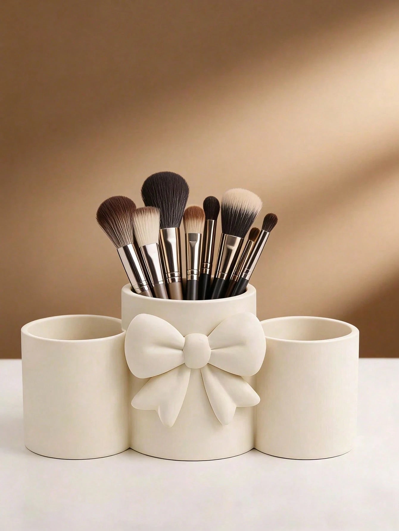 1pc Sweet Bow Single Compartment Makeup Brush Holder, Cream Style Desktop Cosmetic Storage Box, Pen Holder, Easy Access, High Aesthetic Decorative