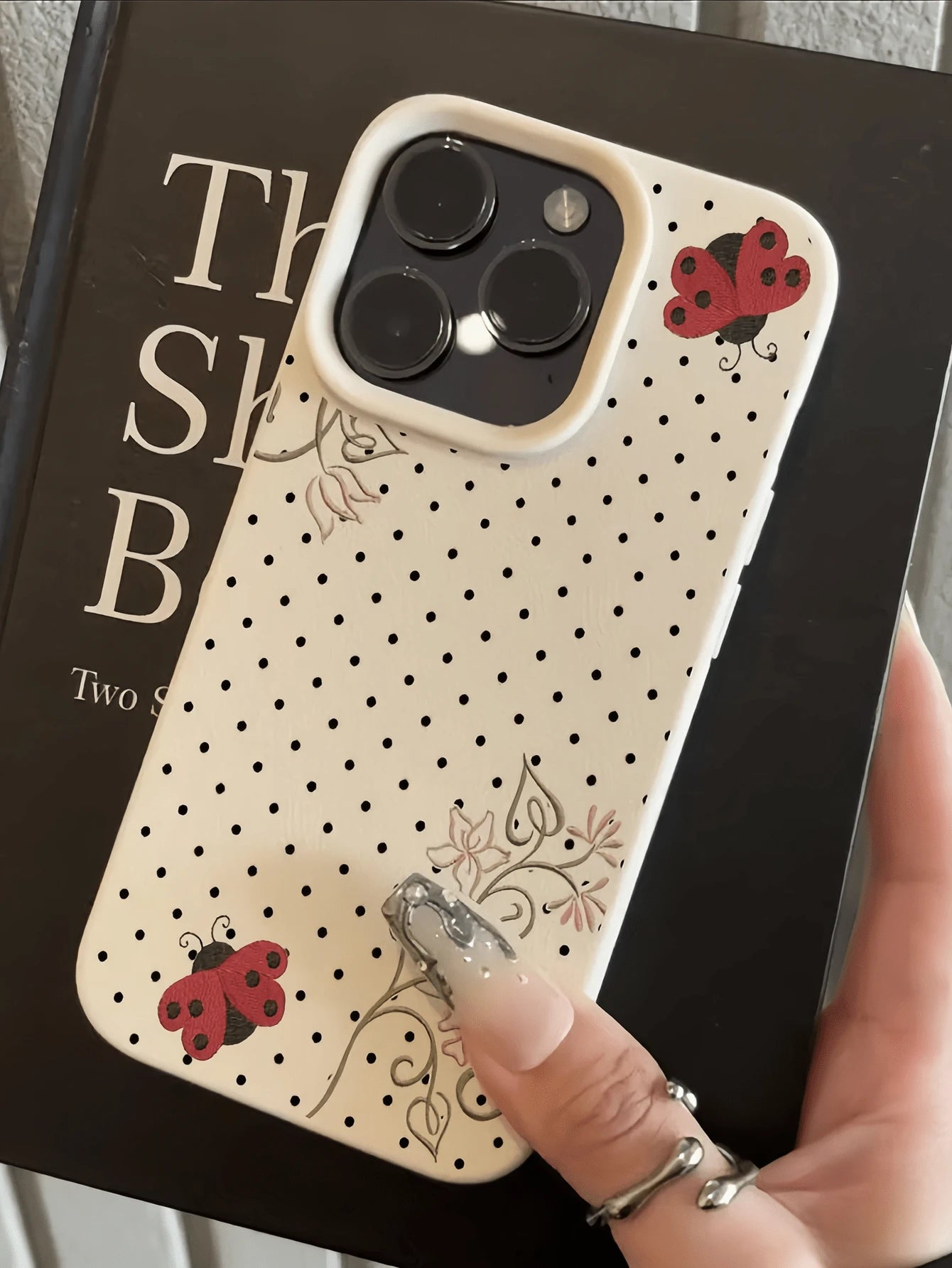 1pc White Ladybug Polka Dot Minimalist Personalized TPU Anti-Drop Soft Full Coverage Phone Case Compatible With Apple 17 16 15 14 13 12 11 Pro Max Air And Series