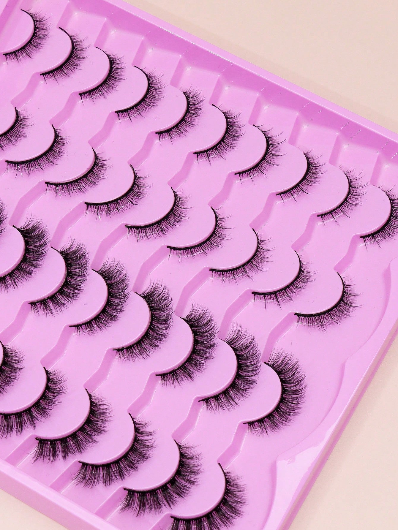 20 Pairs Short 3D Faux Mink Lashes,Cat Eye Style, Natural Look, Eyelash Extensions, A Combination Of Thick And Curled Styles, Soft And Comfortable, Suitable For Daily Dates And Makeup Simulations, Re
