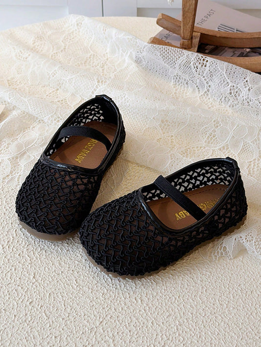 2026 Spring/Summer Girls' Breathable Woven Soft Sole Mesh Slip-On Shoes, Versatile Shoes With Hollow Design, Fresh And Non-Stuffy, Soft Lining Fits Foot Shape, Non-Slip Wear-Resistant Outsole For Stab