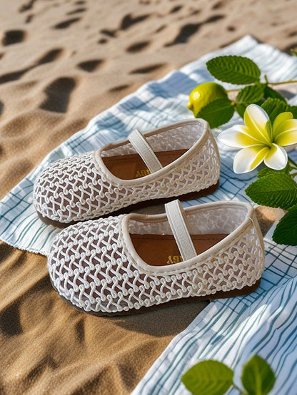 2026 Spring/Summer Girls' Breathable Woven Soft Sole Mesh Slip-On Shoes, Versatile Shoes With Hollow Design, Fresh And Non-Stuffy, Soft Lining Fits Foot Shape, Non-Slip Wear-Resistant Outsole For Stab