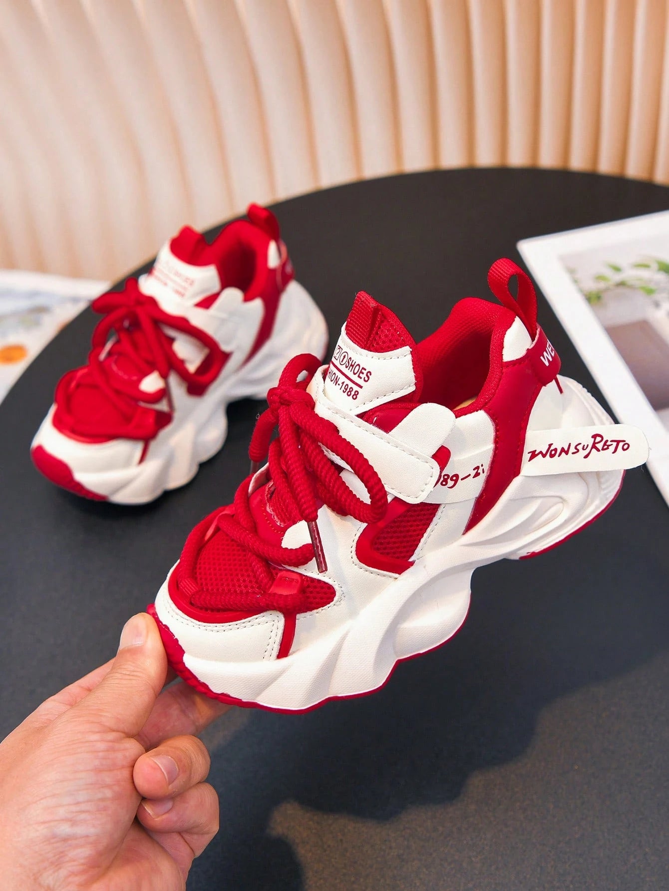 2026 Summer New Children's Sports Shoes, Boys And Girls Closed-Toe Breathable Hollow Mesh Hook And Loop Chunky Sneakers