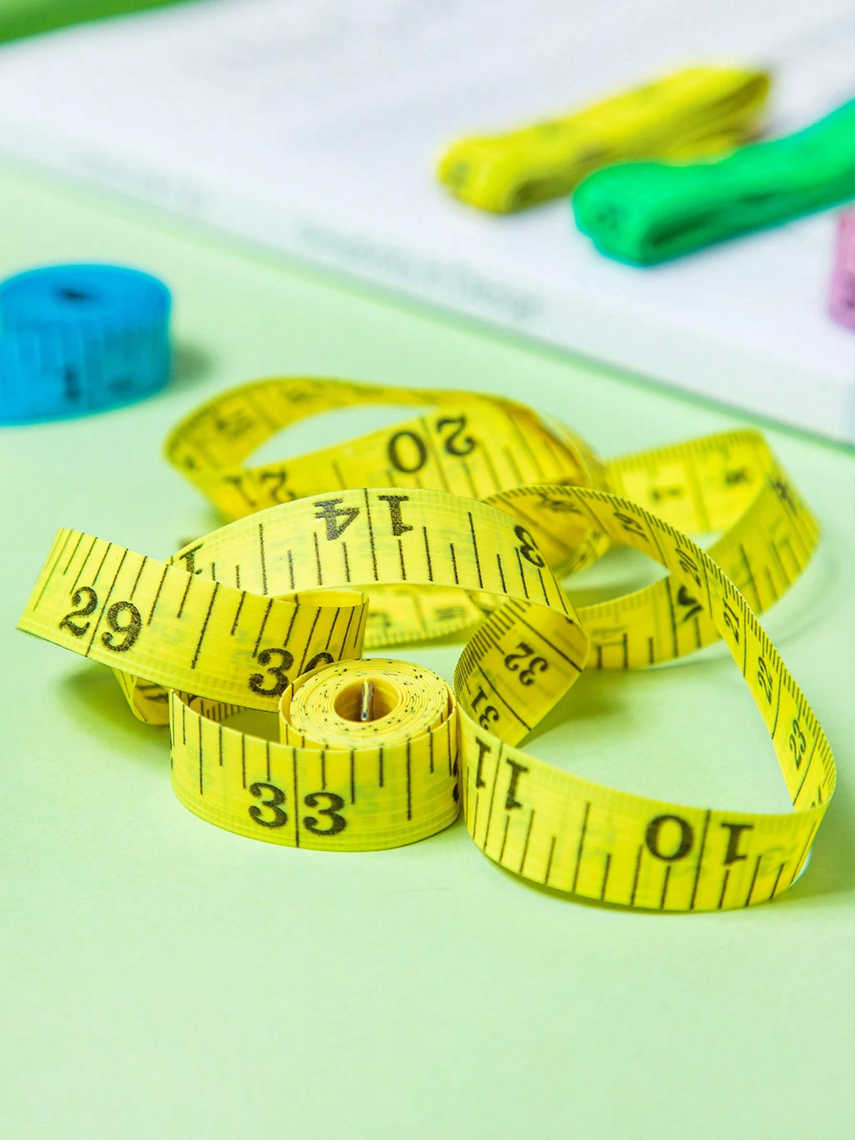 2pcs 1.5M Mini Plastic Measuring Tape,Daily Random Color Metal Buckle Band Tape For Sewing Tailor Cloth Body Measurement