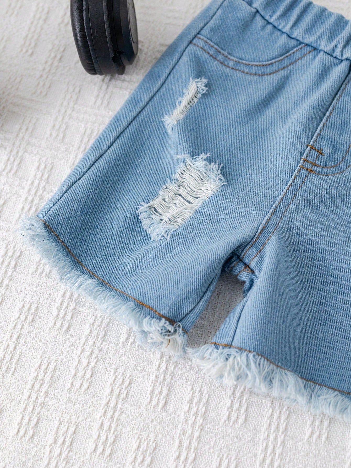 2pcs Baby Boy Summer Casual Street Chic Car Graphic Tank Top And Denim Shorts Set