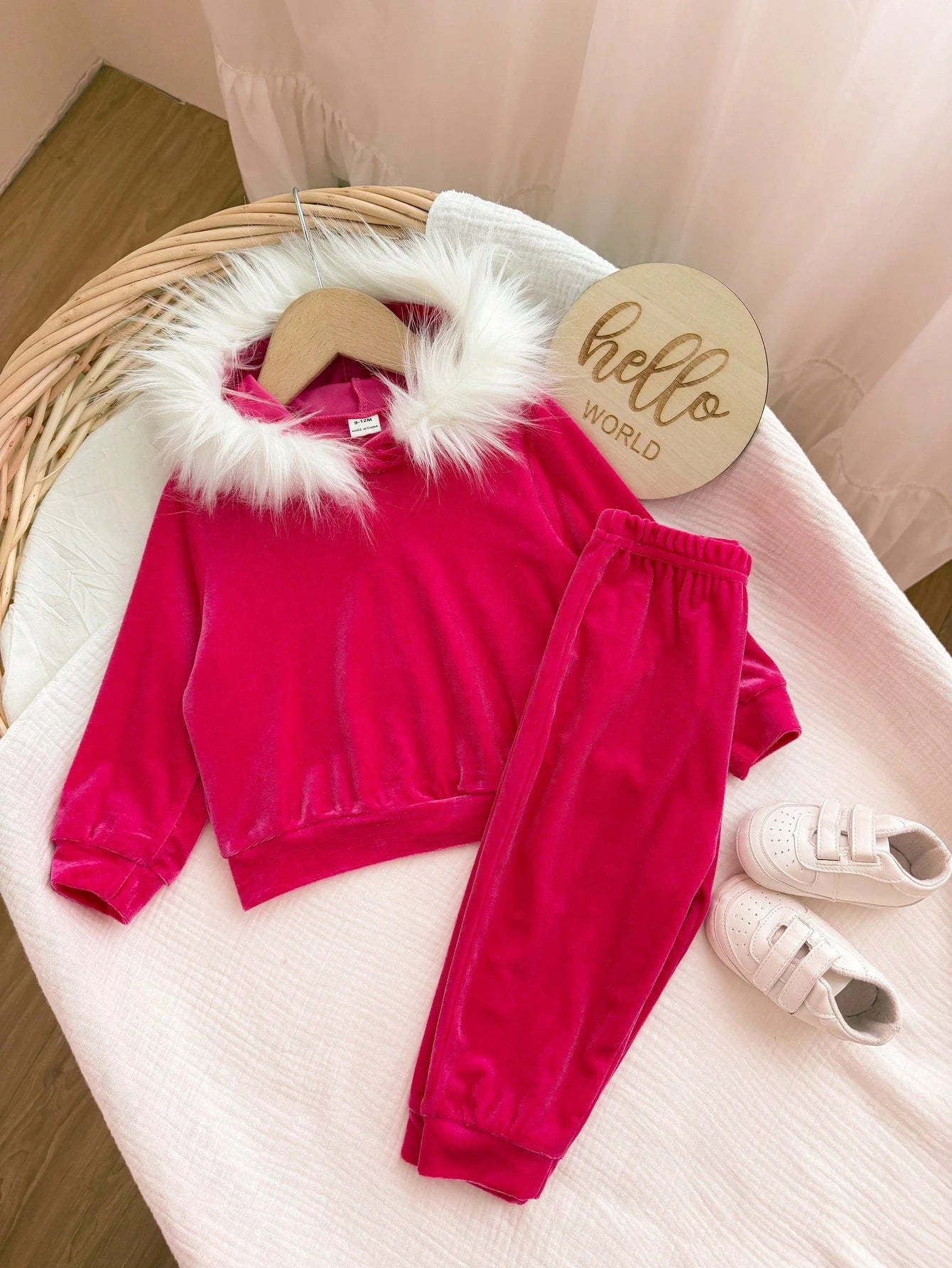 2pcs Baby Girl Cute Pink Winter Outfit,Long Sleeve Hooded Sweatshirt With Furry Collar & Elastic Waist Pants Set,Casual Daily Wear For Play Date