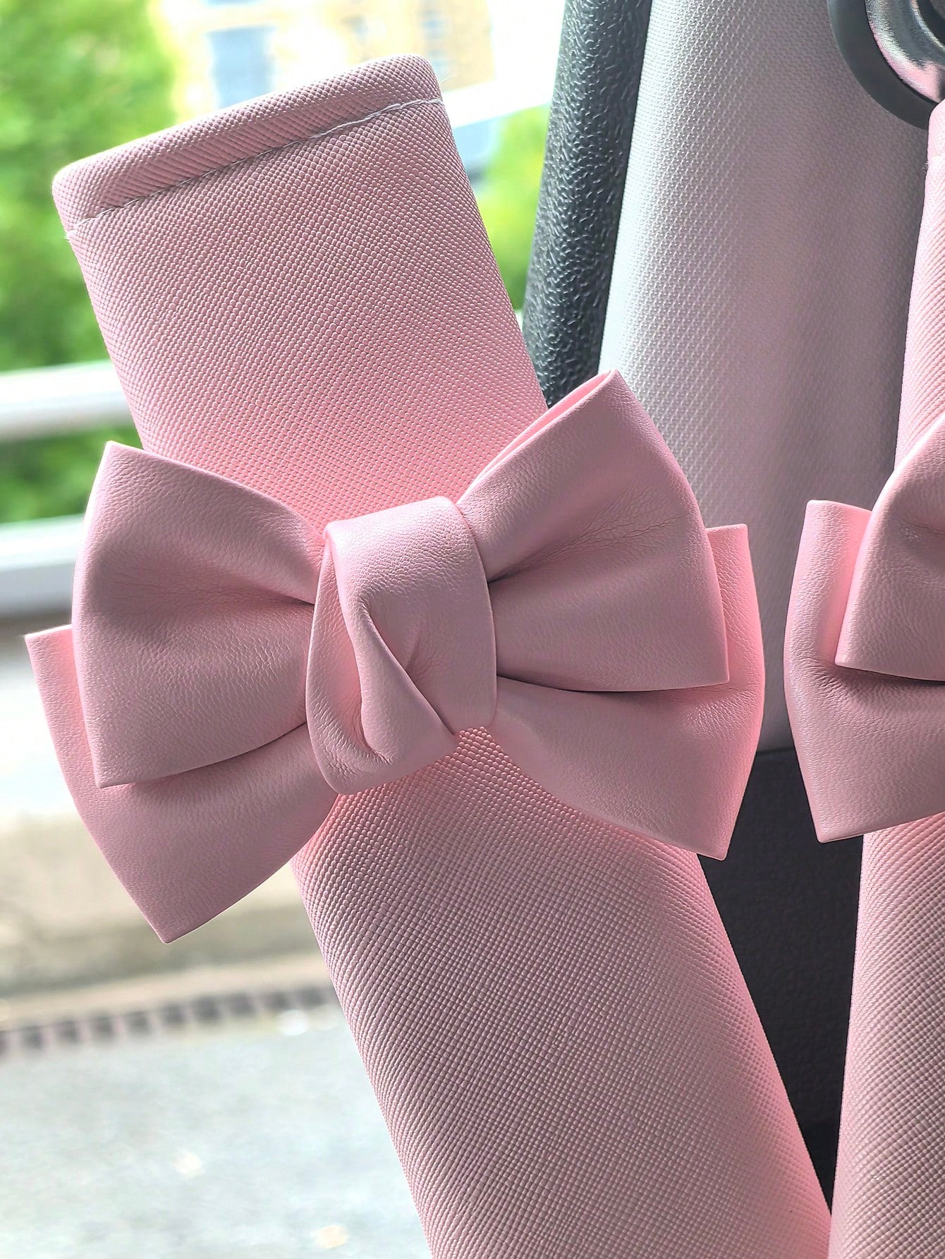 2pcs Car Seat Belt Leather Shoulder Protector Cute Bow Car Decoration Car Protection Cover,Car Women Accessories,Pink Car Stuff