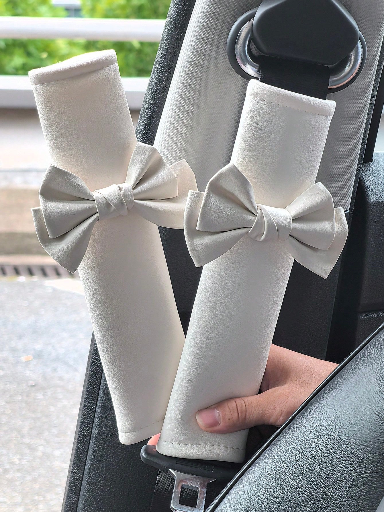 2pcs Car Seat Belt Leather Shoulder Protector Cute Bow Car Decoration Car Protection Cover,Car Women Accessories,Pink Car Stuff