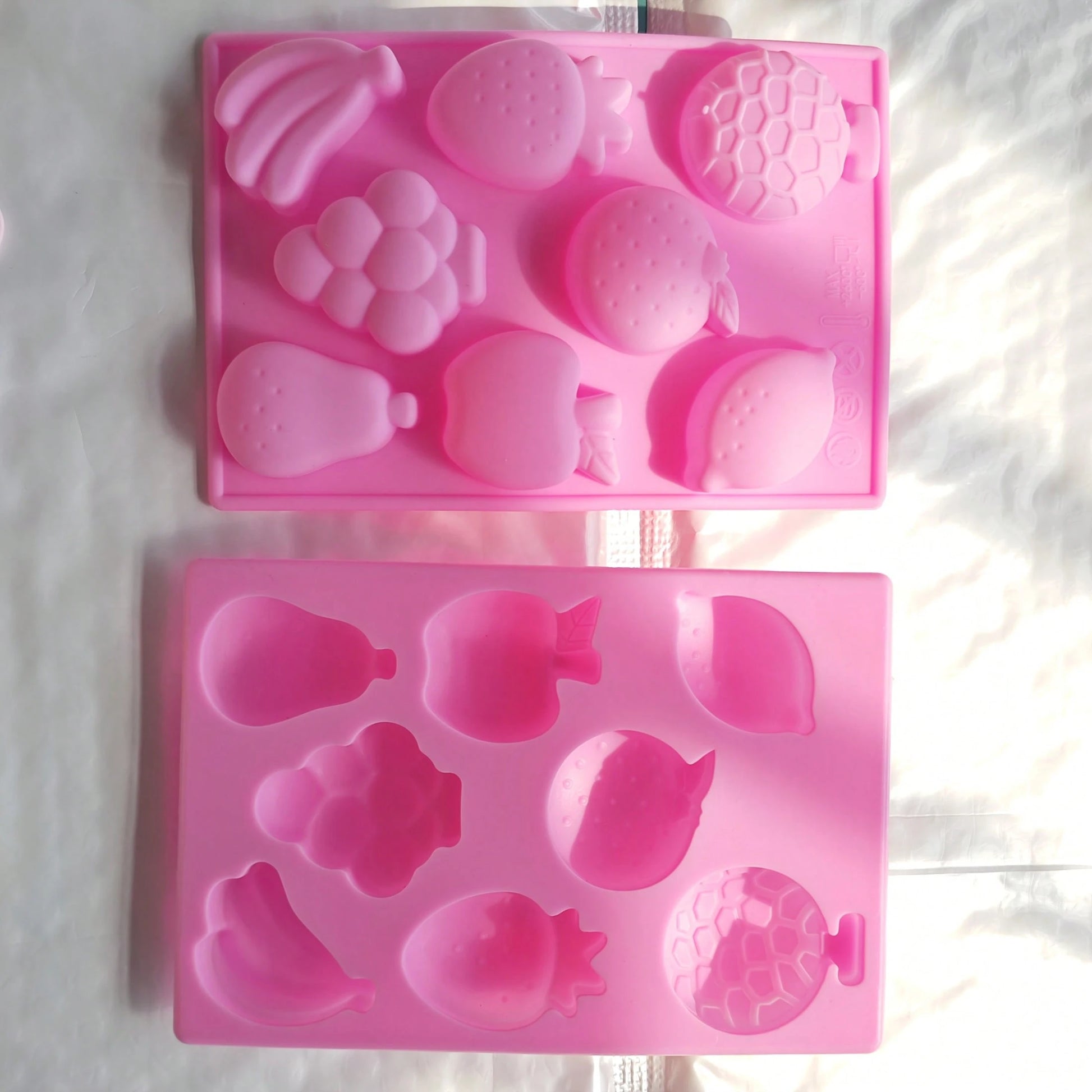 2pcs Reusable Silicone Mold Set, Includes 8 Different Fruit & Sea Animal Designs, Easy To Clean & Release, Multipurpose Mold For Plaster, Soap, Candle, Jewelry DIY, Home Decor, Valentine's Day & New Y