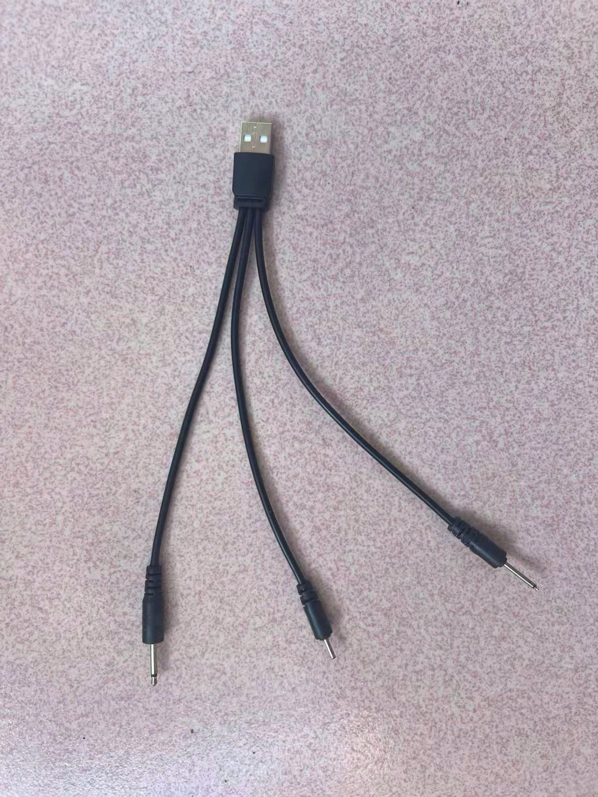 3-In-1 USB Charging Cable, DC2.5 And DC2.0 Pins, Suitable For Powering Facial Cleansing Brush, Beauty Device And Other Small Appliances