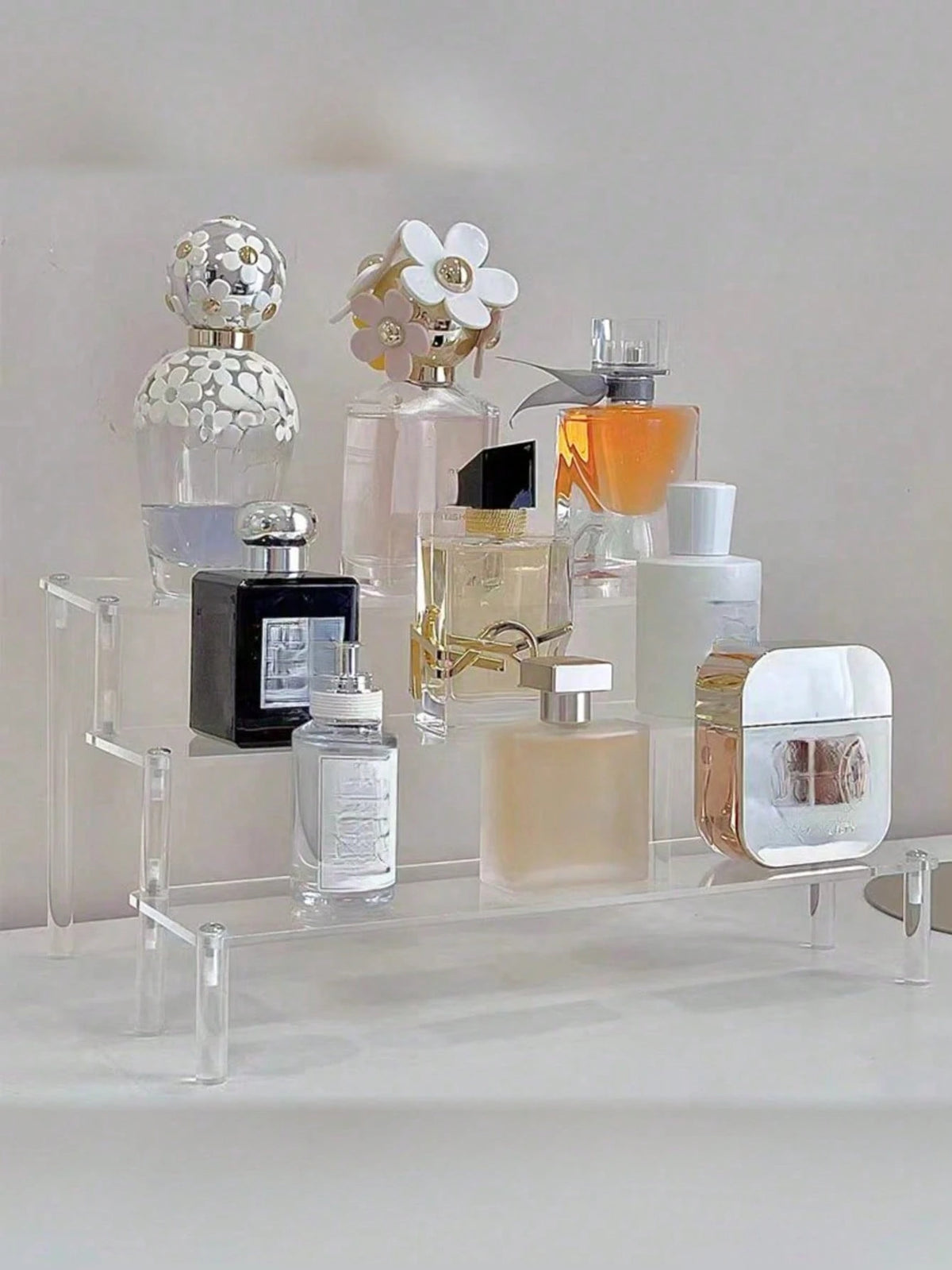 3-Tier Trapezoid Acrylic Display Stand, Home Storage Display Rack, Jewelry & Cosmetics Display Stand, Multi-Layer Transparent Display Rack, Cake Stand, Perfume Stand, Home Decor, Travel Essential