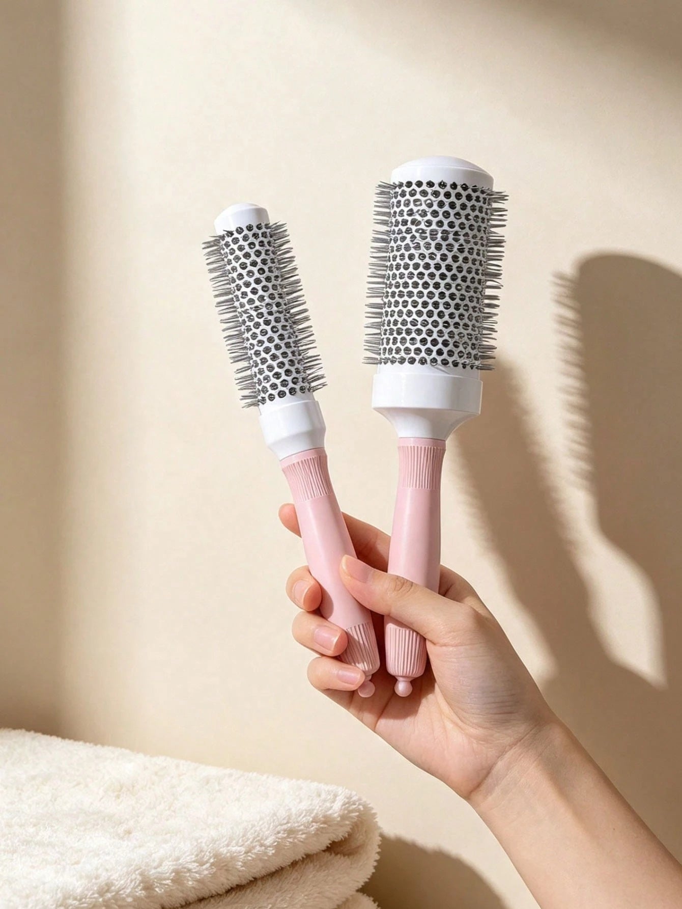 [4 Models Available] Round Hairbrush With Aluminum Roller Brush For Extra Tension And Grip, Ceramic-Coated Barrel For Travel, Easily Creates Blow-Dry Styles, Suitable For Women's Curly And Straight Ha