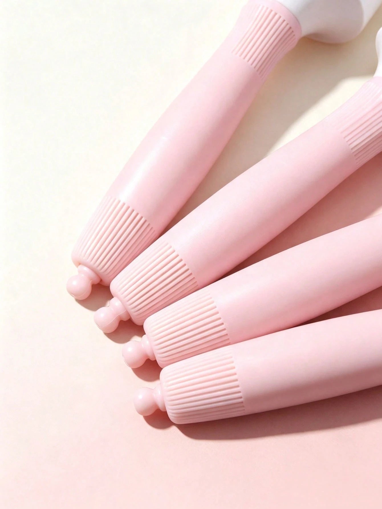 [4 Models Available] Round Hairbrush With Aluminum Roller Brush For Extra Tension And Grip, Ceramic-Coated Barrel For Travel, Easily Creates Blow-Dry Styles, Suitable For Women's Curly And Straight Ha