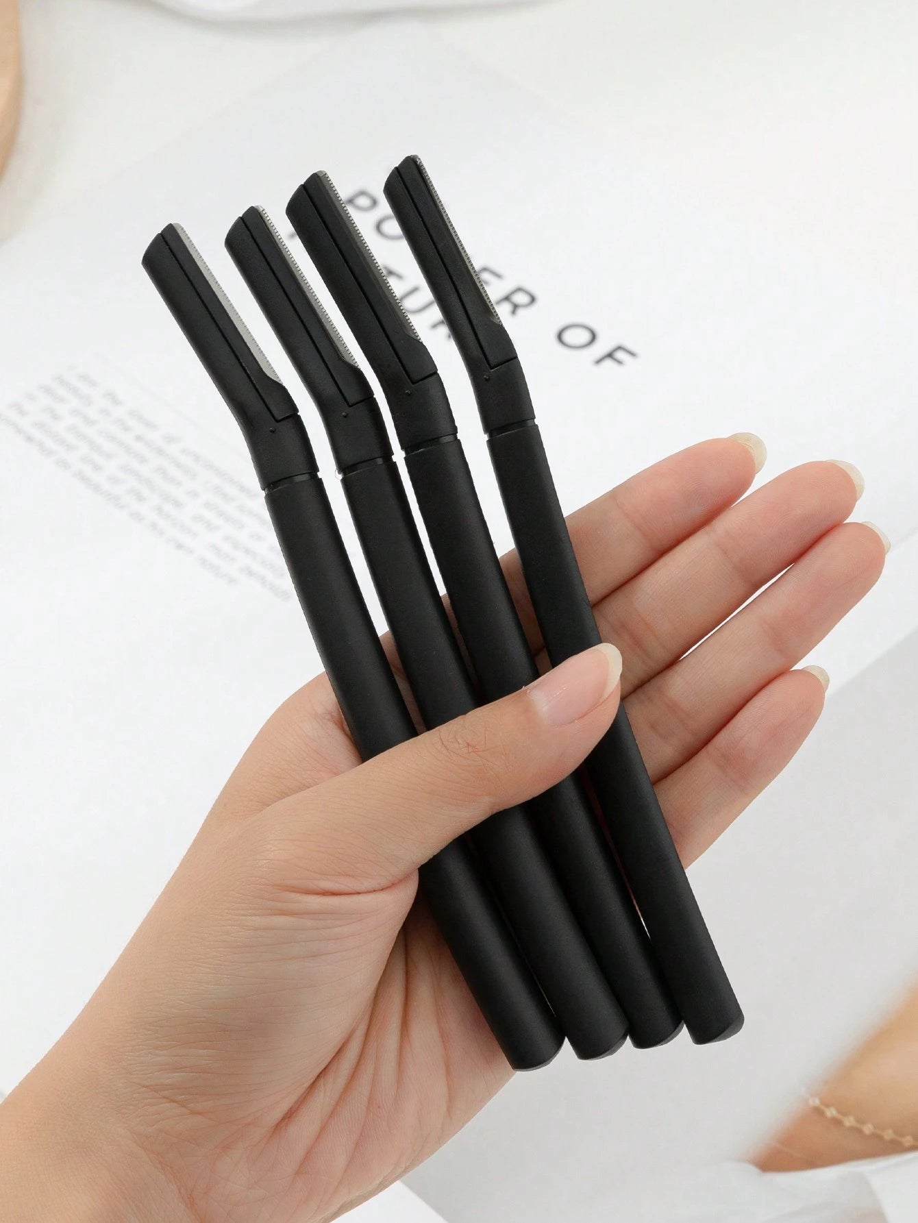 4pcs Professional Eyebrow Razors, Anti-Scratch Eyebrow Trimmer Set For Beginners, Unisex Beauty Tools