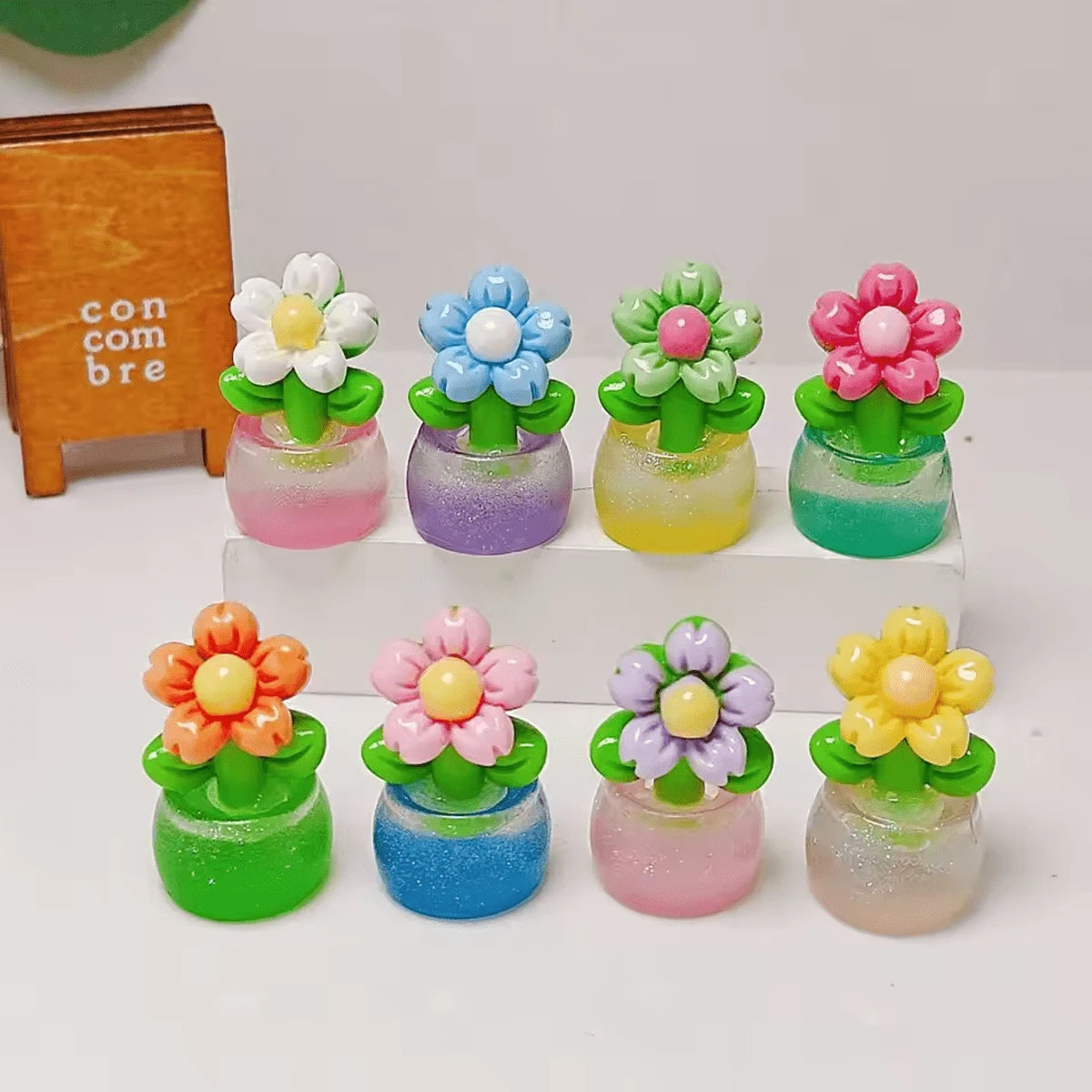 5/6/10/20/30/50pcs Random Color Cute Flower Pot Car Dashboard Screen Creative Decorative Ornament