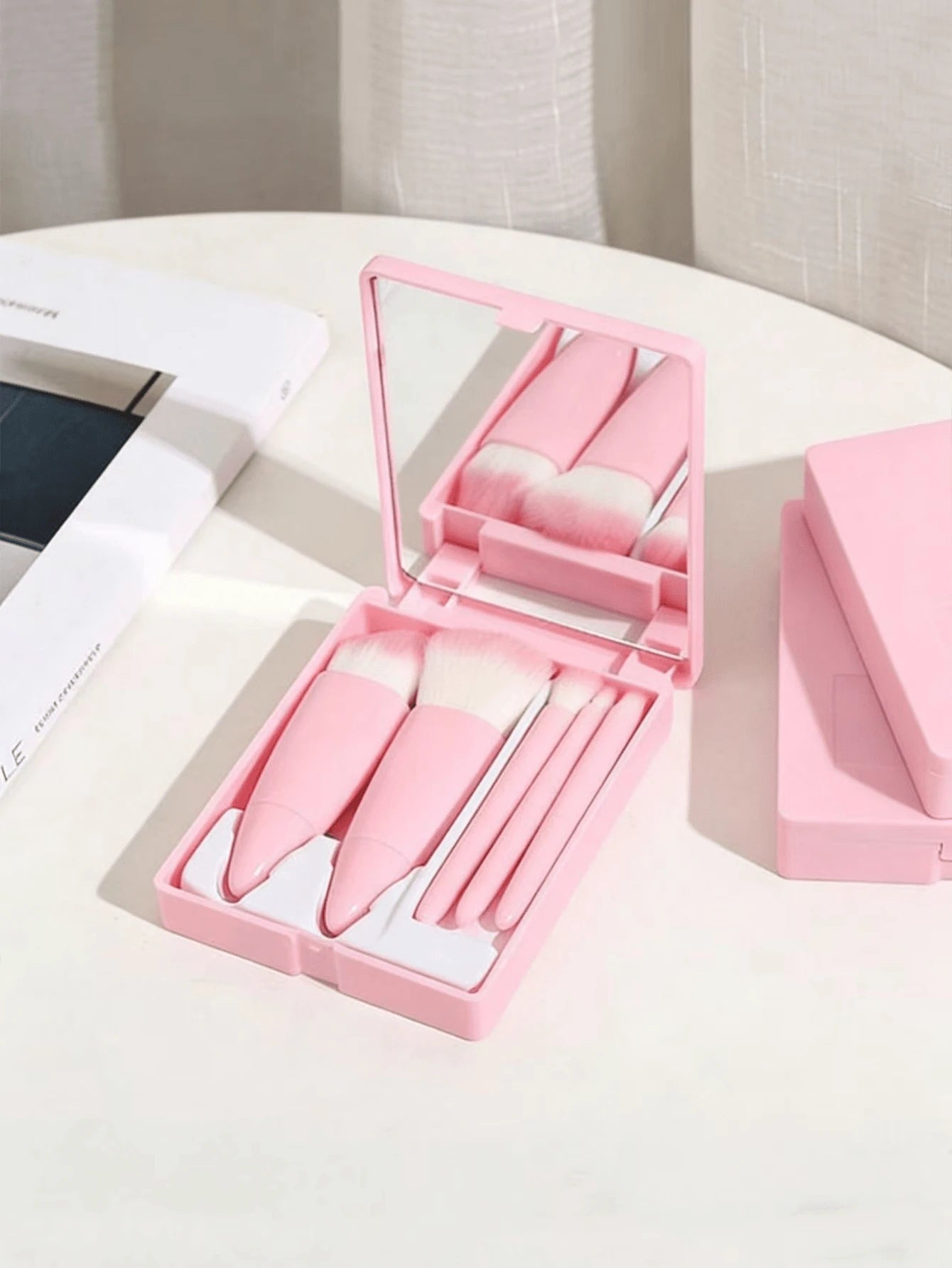 5pcs Portable Makeup Brush Set With Mirror, Boxed Makeup Brush Set, Multi-Function Powder Brush, Blush Brush (With Mirror Case), Mini Multi-Function Powder Brush, Foundation Brush, Eyeshadow Brush, Bl