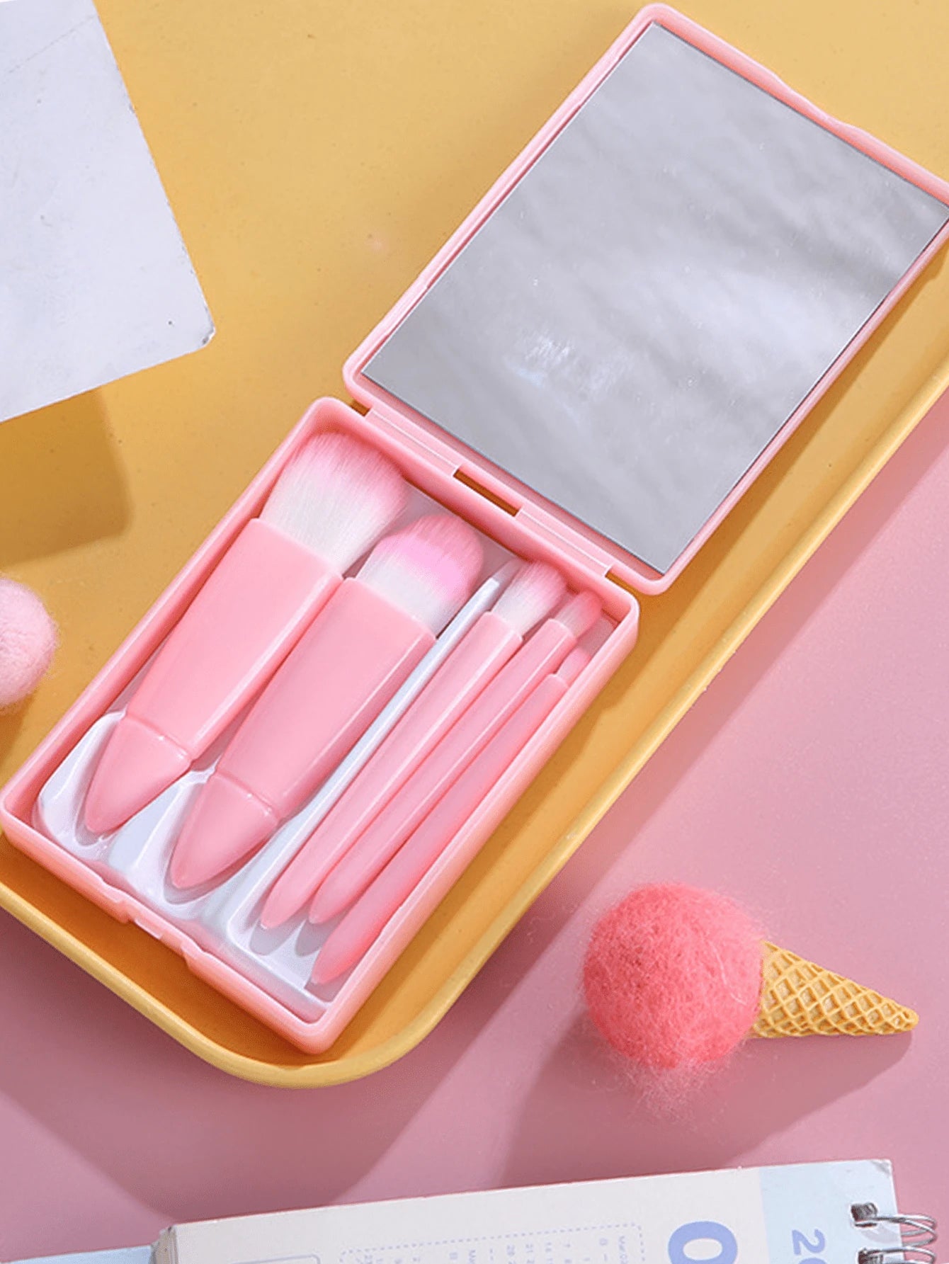 5pcs Portable Makeup Brush Set With Mirror, Boxed Makeup Brush Set, Multi-Function Powder Brush, Blush Brush (With Mirror Case), Mini Multi-Function Powder Brush, Foundation Brush, Eyeshadow Brush, Bl