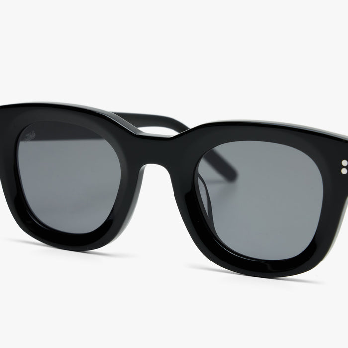 AKILA Apollo Black / Black