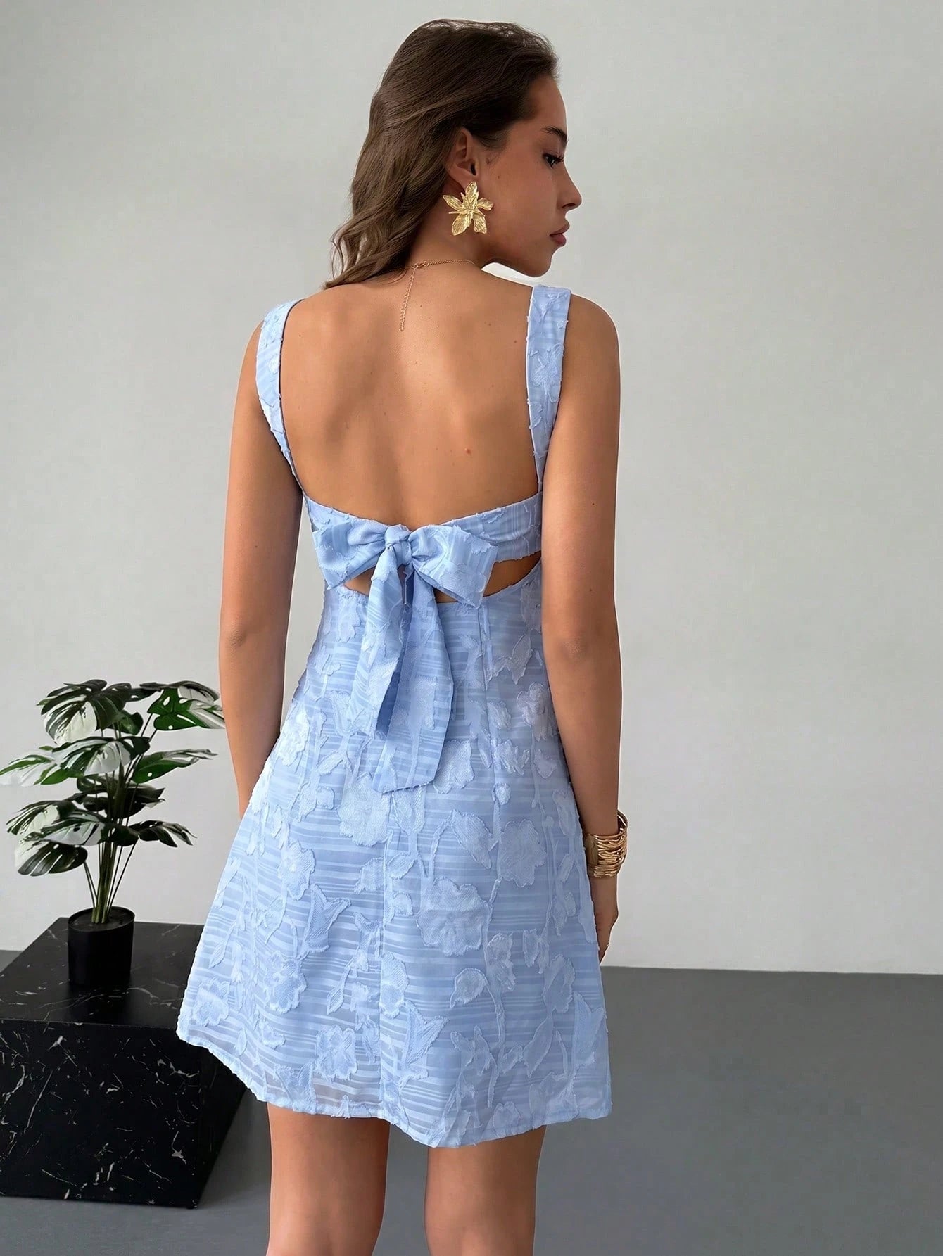 Aloruh Women's White Elegant Floral Knit Dress,Summer Holiday Vacation Backless Umbrella Short Party Dress For Wedding Guest,Graduation,Date