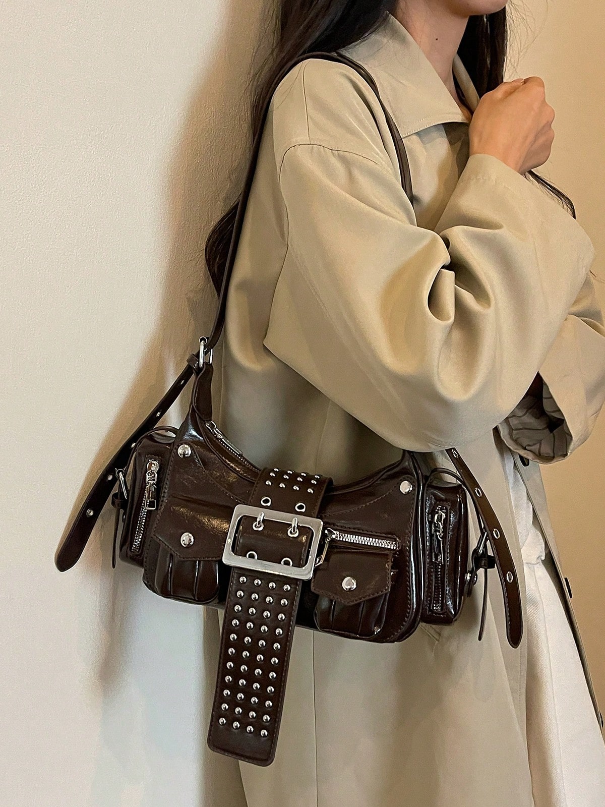 American Retro Motorcycle Style Glossy Underarm Bag For Women, Multi-Pocket Rivet Belt Decor Distressed Oil Wax PU Baguette Bag, Wide Rivet Shoulder Strap Cool Chic Shoulder Crossbody Small Bag