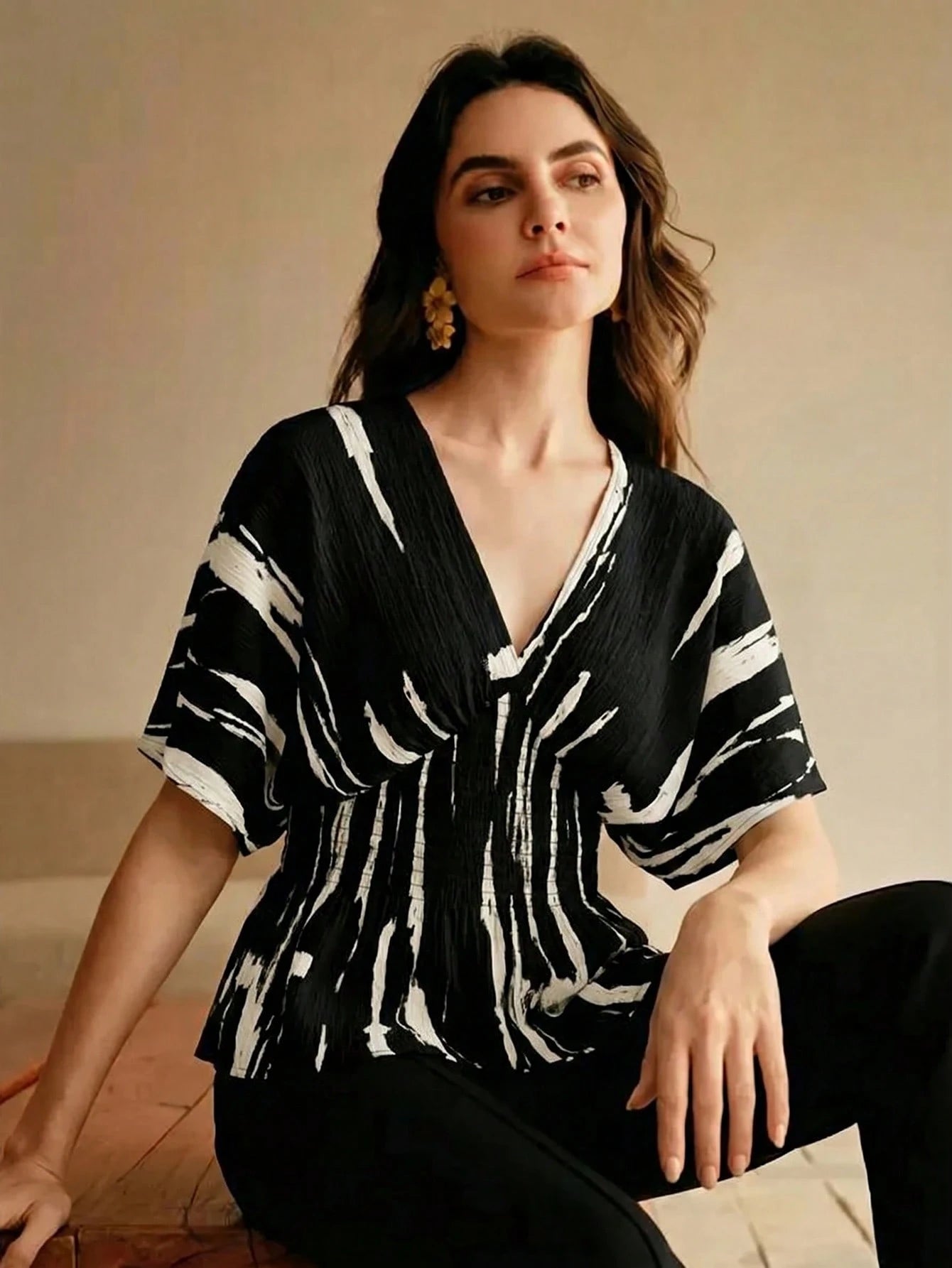 Anewsta Elegant Ink Painting Pleated Texture Vintage Ink Print Shirred Shirred Waist Top For Women, Summer