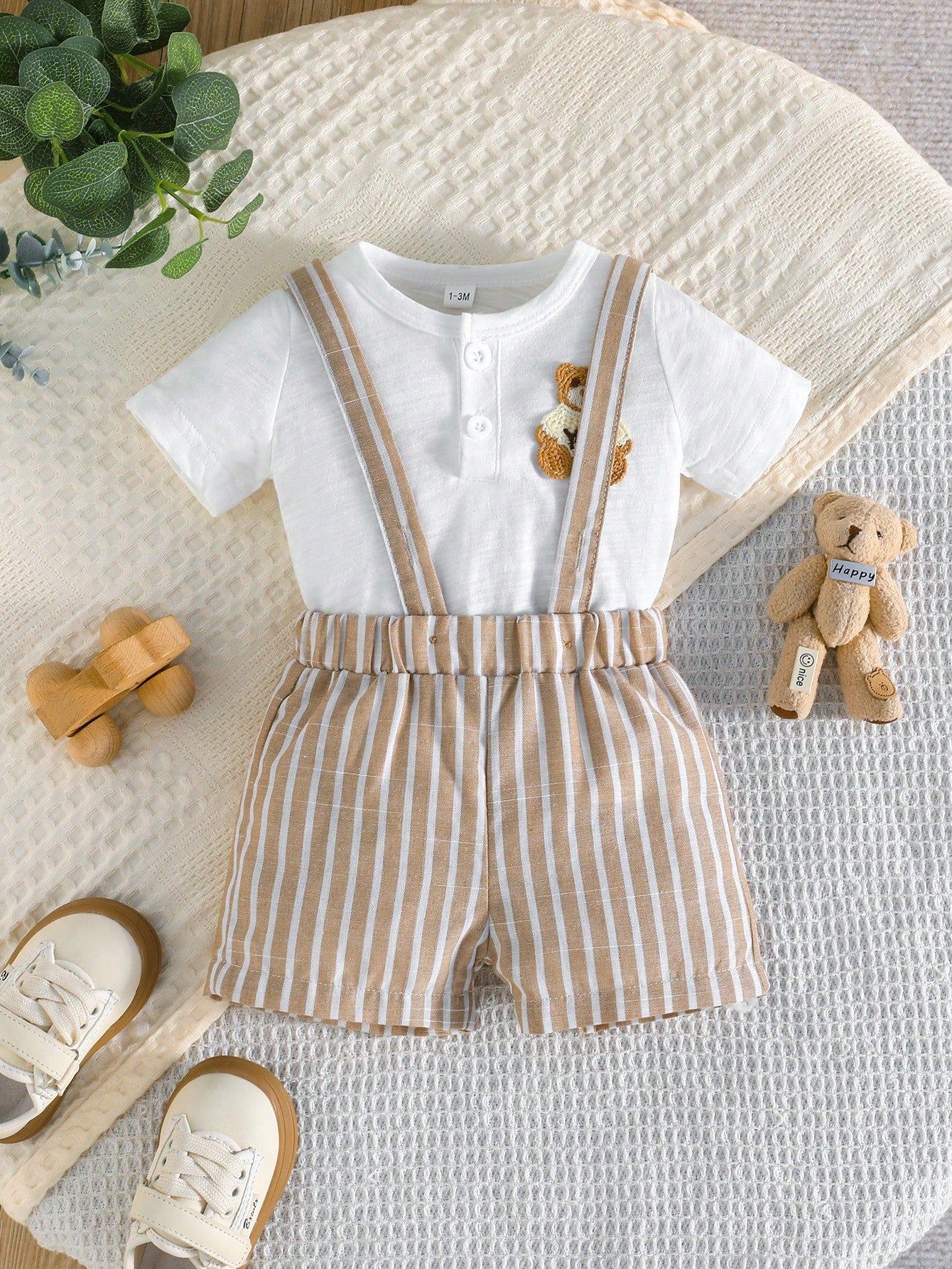 Baby Boy Summer Cotton Bear Embroidery Top And Striped Suspender Pants Set, Fashionable Casual Outfit For Toddler Boys