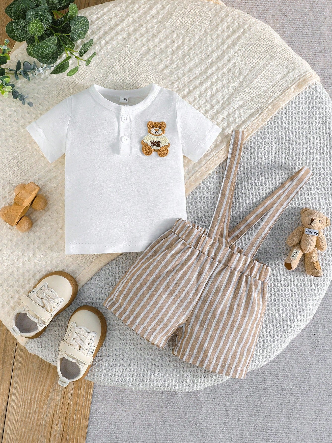 Baby Boy Summer Cotton Bear Embroidery Top And Striped Suspender Pants Set, Fashionable Casual Outfit For Toddler Boys