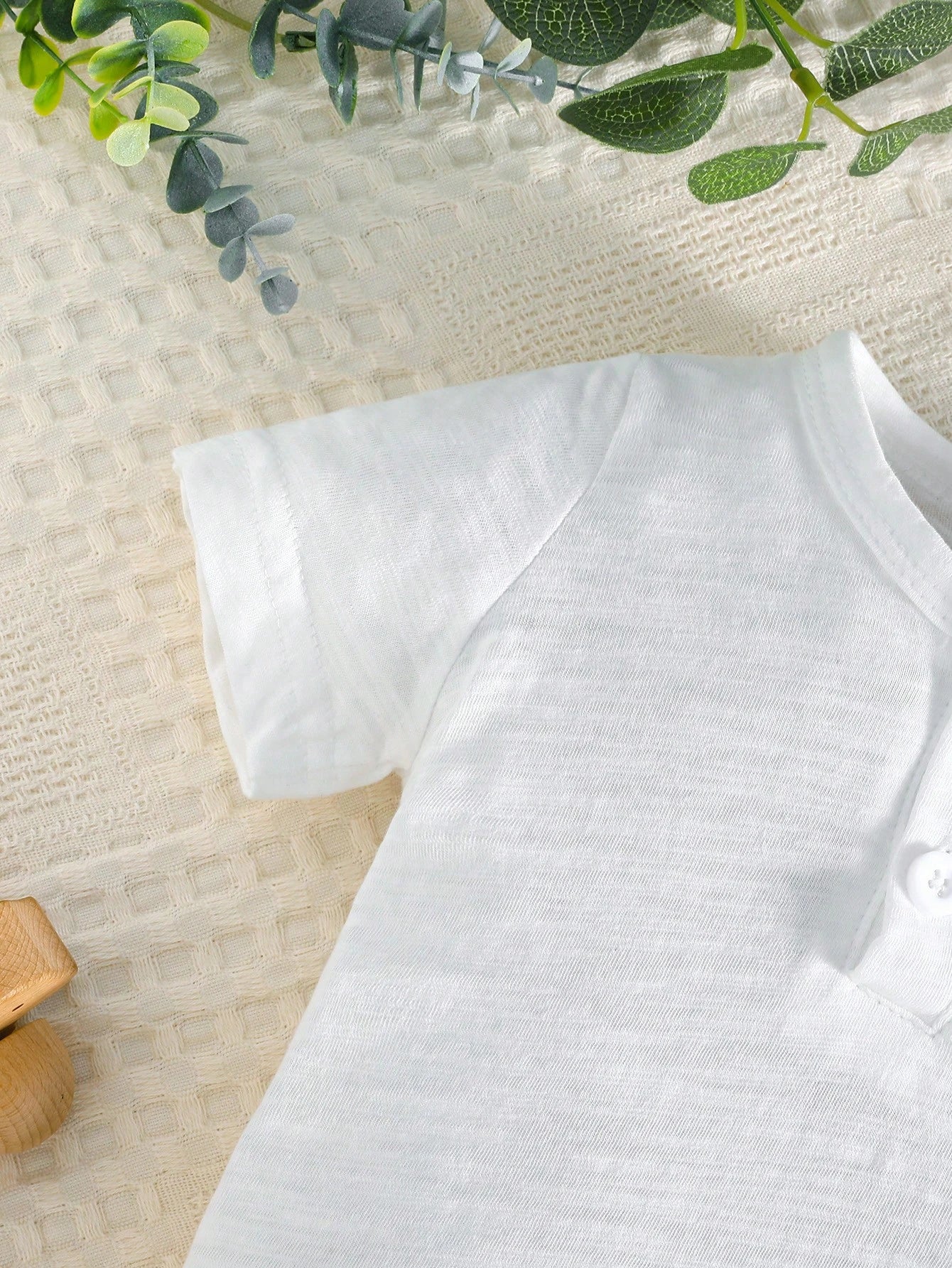 Baby Boy Summer Cotton Bear Embroidery Top And Striped Suspender Pants Set, Fashionable Casual Outfit For Toddler Boys