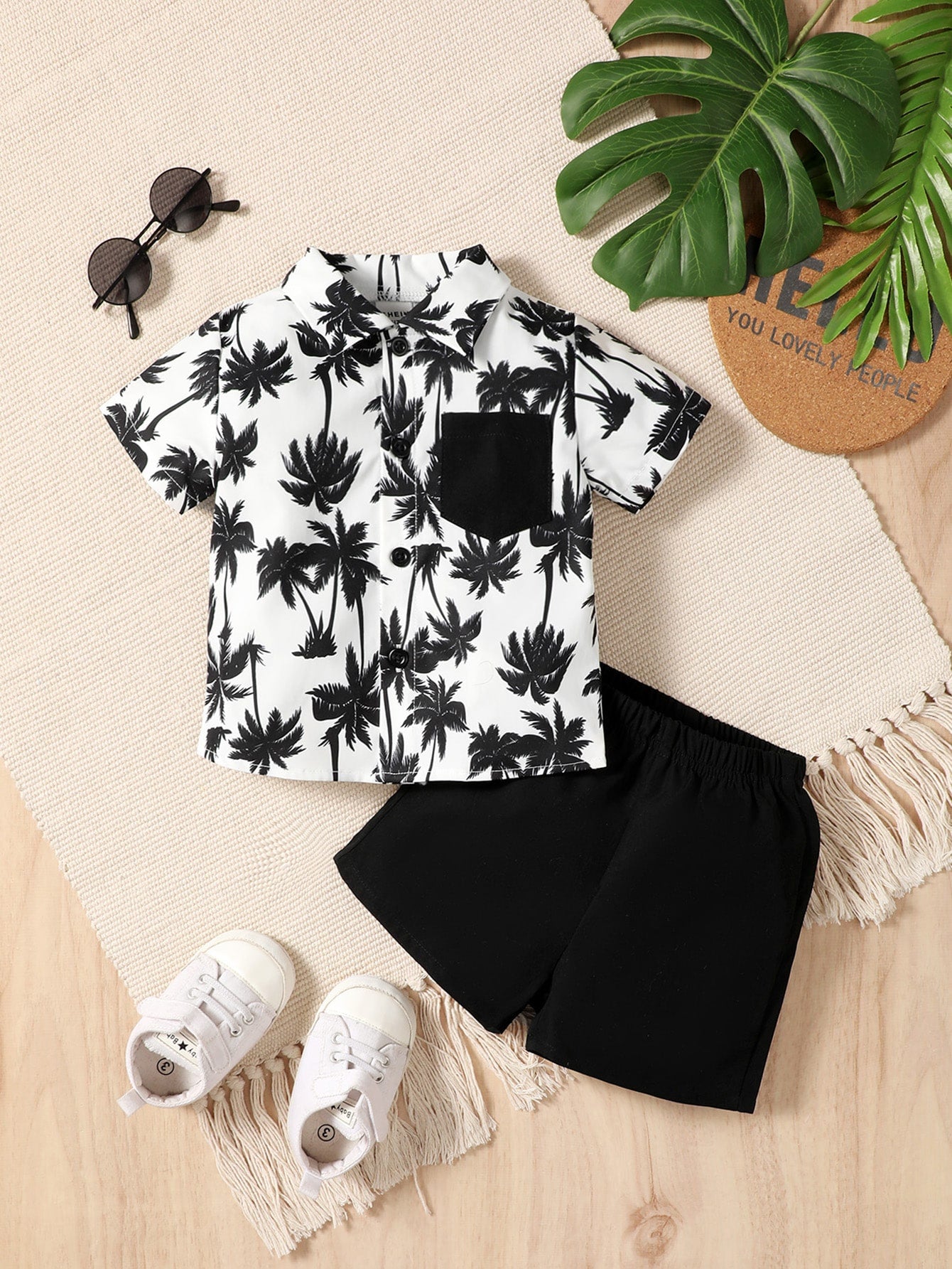 Baby Boy Summer Holiday Coconut Tree Printed Shirt And Solid Color Shorts Set