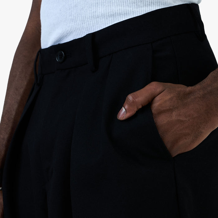 BEAMS Wide Short Slacks / Black