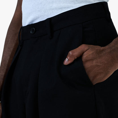 BEAMS Wide Short Slacks / Black