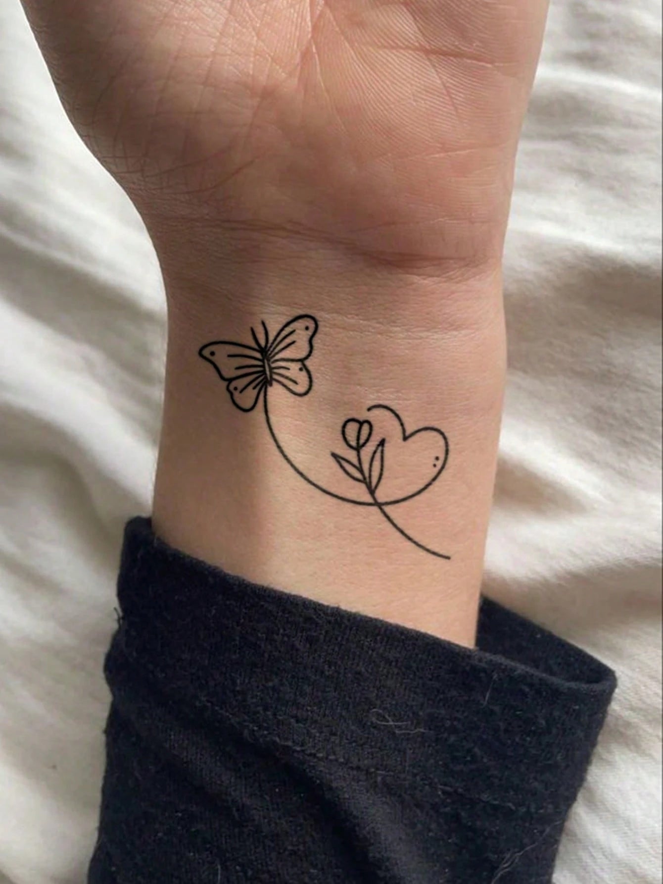 Black Line Art Temporary Tattoo Sticker With Tulip And Butterfly Design For Ladies. Waterproof Fake Tattoo, Lasts 2-5 Days And Can Be Applied To Arms, Neck, Collarbone, Shoulders, Waist And Legs. Perf