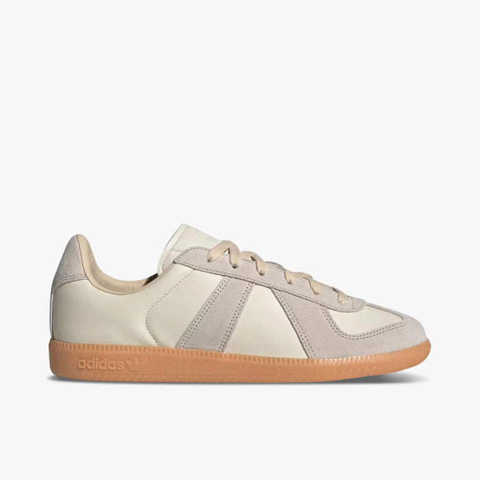 adidas BW Army. Side view of Chalk White leather sneakers with Clear Granite suede overlays and Gum rubber sole.