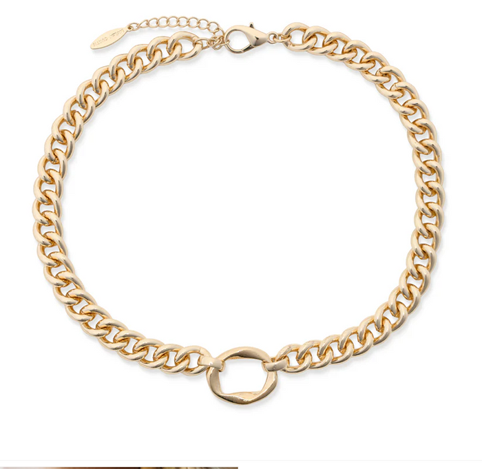Carmen Gold Link Chain Necklace w/Oval Pendant