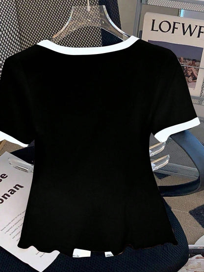 Clasi Plus Size Women's Metal Button & Sequin Bow Decorated Fitted Short Sleeve Tee Shirt, Crew Neck, Suitable For Summer Vacation