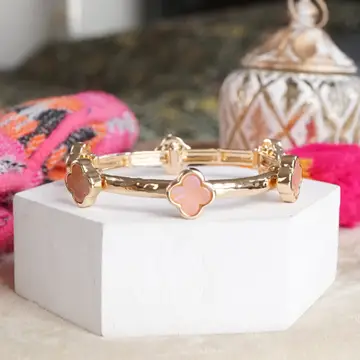 Clover Stretchy Bangle Bracelet Soft Pink