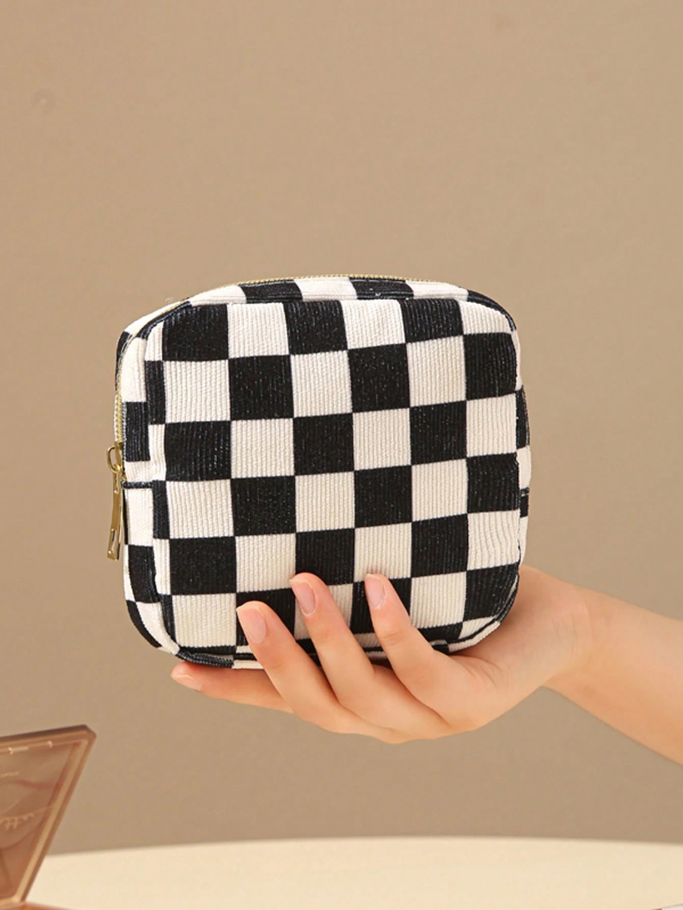 Corduroy Makeup Bag For Women 2025 New Portable Travel Toiletry Bag, Cosmetic Organizer Pouch For Lipstick, Makeup Tools, Sanitary Pads And Tampons Storage