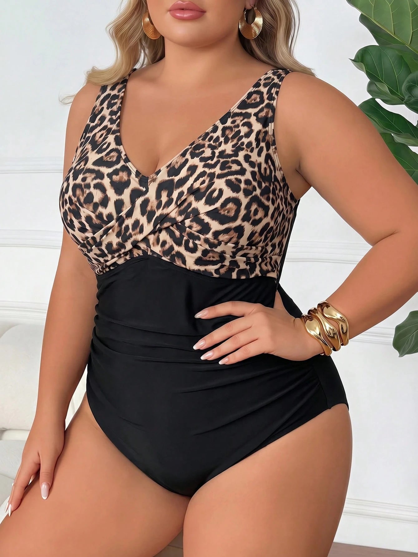 CURVE+ Plus Size Women's Leopard Print Patchwork One-Piece Swimsuit, Suitable For Beach, Resort, Swimming Pool