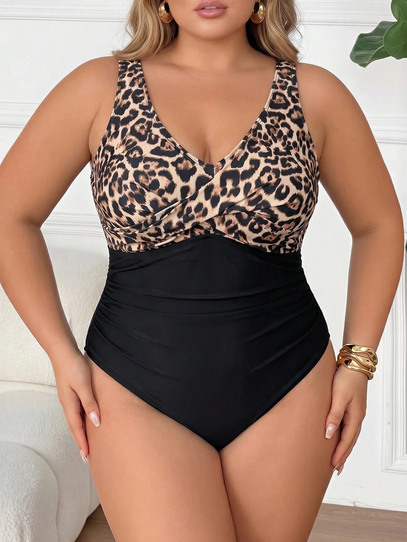 CURVE+ Plus Size Women's Leopard Print Patchwork One-Piece Swimsuit, Suitable For Beach, Resort, Swimming Pool