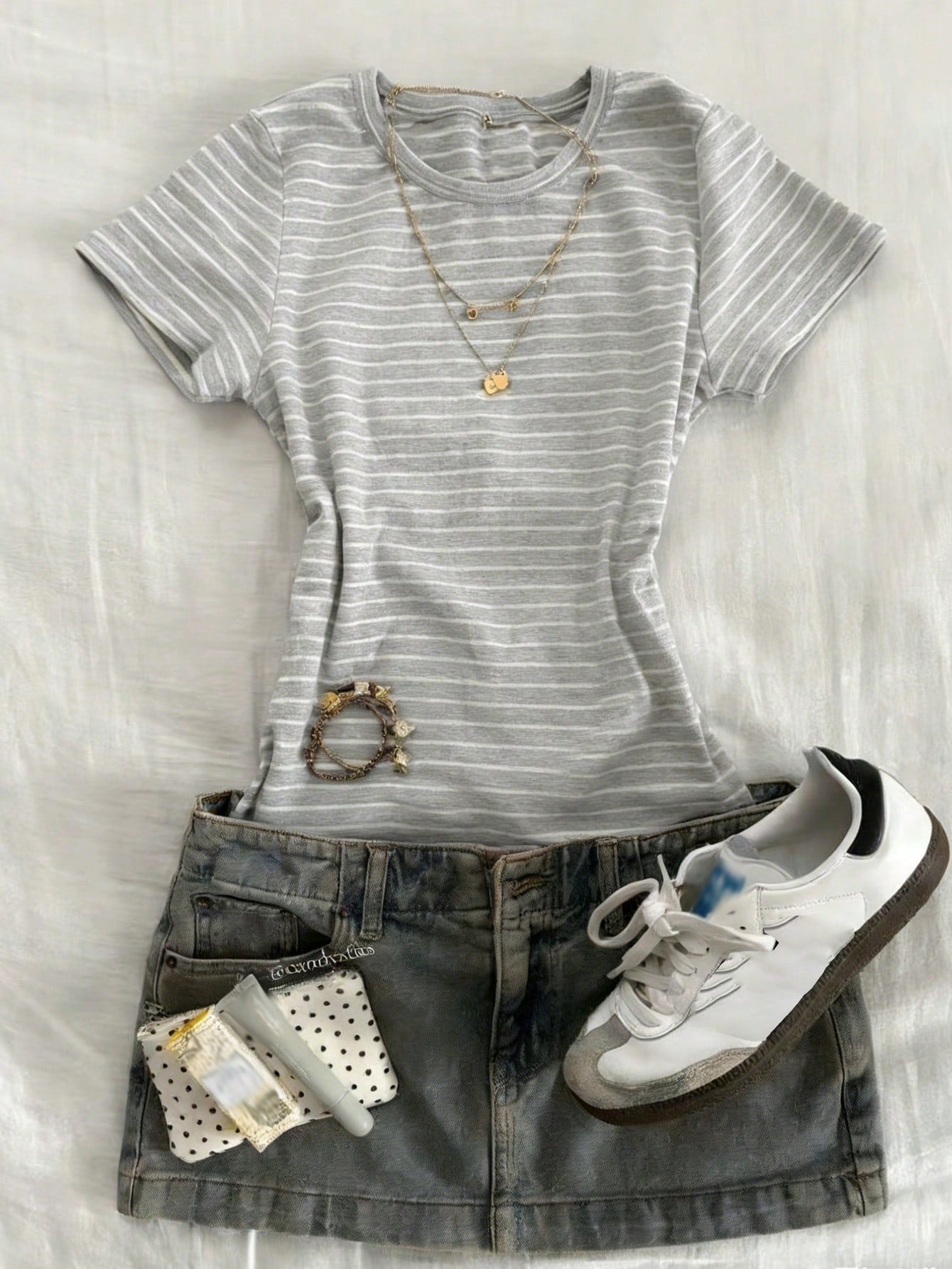 DAZY Solid Color Round Neck Fitted Short Sleeve Women's T-Shirt Summer