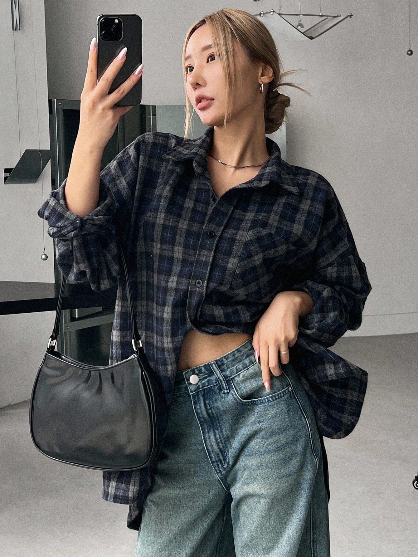 DAZY Women's Loose Plaid Casual School Uniform Shirt