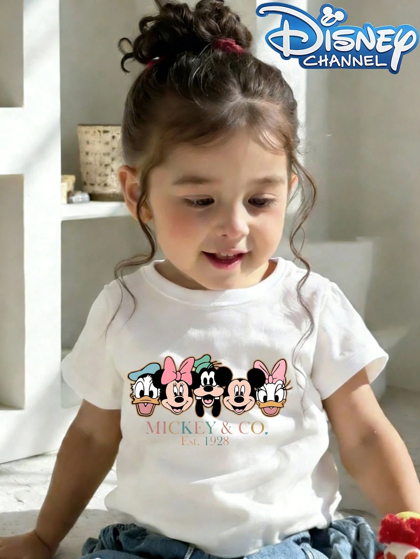 Disney-Licensed Casual And Simple Crew Neck Short-Sleeve T-Shirt Printed With Disney Characters Mickey, Minnie, Daisy, Donald Duck, Goofy, And Others, Specially Designed For Infants And Toddlers, Suit