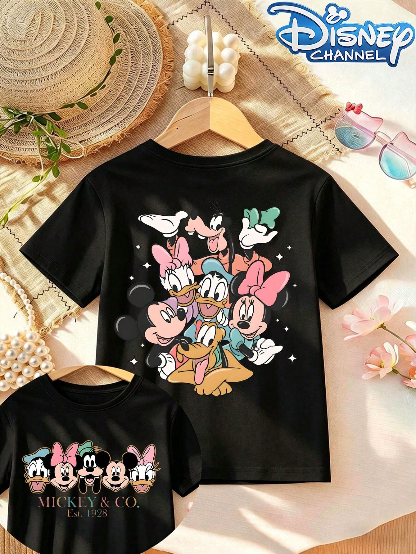 Disney-Licensed Casual And Simple Crew Neck Short-Sleeve T-Shirt Printed With Disney Characters Mickey, Minnie, Daisy, Donald Duck, Goofy, And Others, Specially Designed For Infants And Toddlers, Suit
