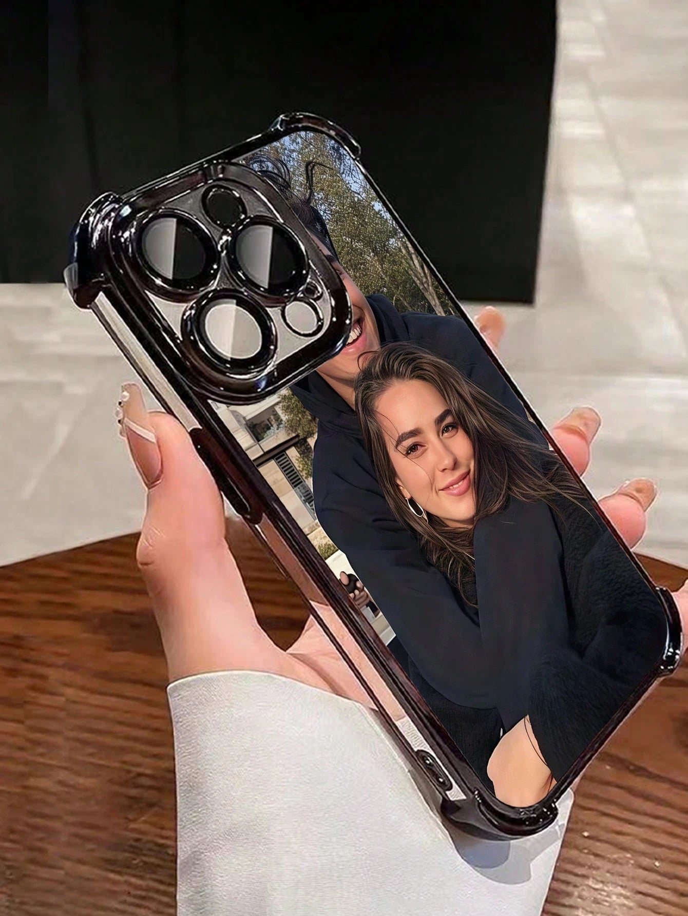 DIY Black Shockproof Integrated Lens Protection Customized Photo Printed Phone Case Airbag Design Compatible With 17 Pro Max/16 Pro/16 Plus/15/14/13/12/11 Birthday Anniversary Wedding Gift Party, Moth