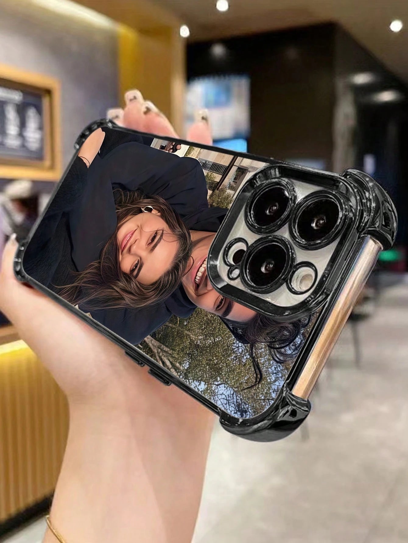 DIY Black Shockproof Integrated Lens Protection Customized Photo Printed Phone Case Airbag Design Compatible With 17 Pro Max/16 Pro/16 Plus/15/14/13/12/11 Birthday Anniversary Wedding Gift Party, Moth