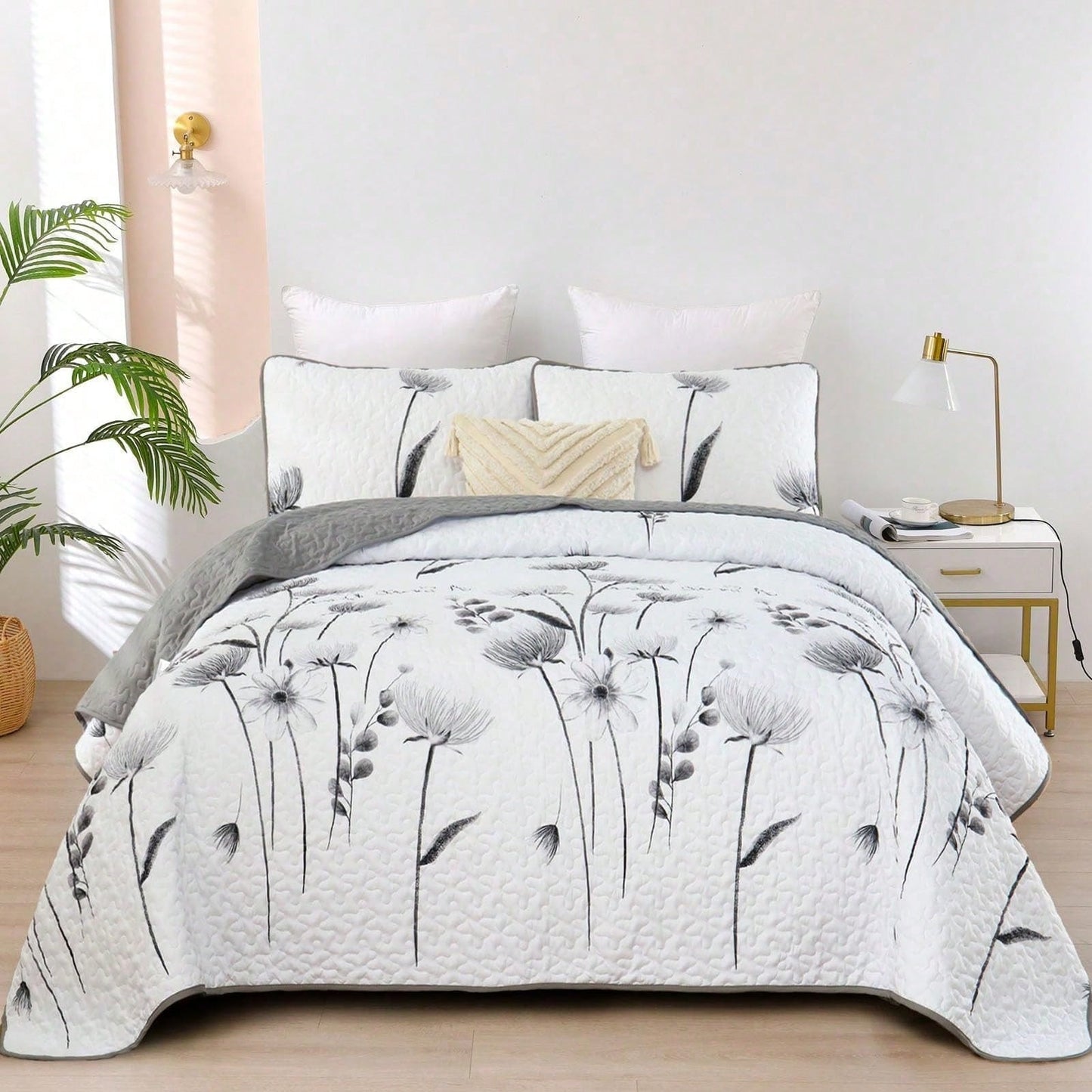 Draelibor 3 Pieces Botanical Leaves Flower Quilt Set, Pink Boho Floral Branches Full Queen King Size Bedspread Set Soft Microfiber Coverlet For All Season, Home Decor Room Decor For Mother's Day Chris