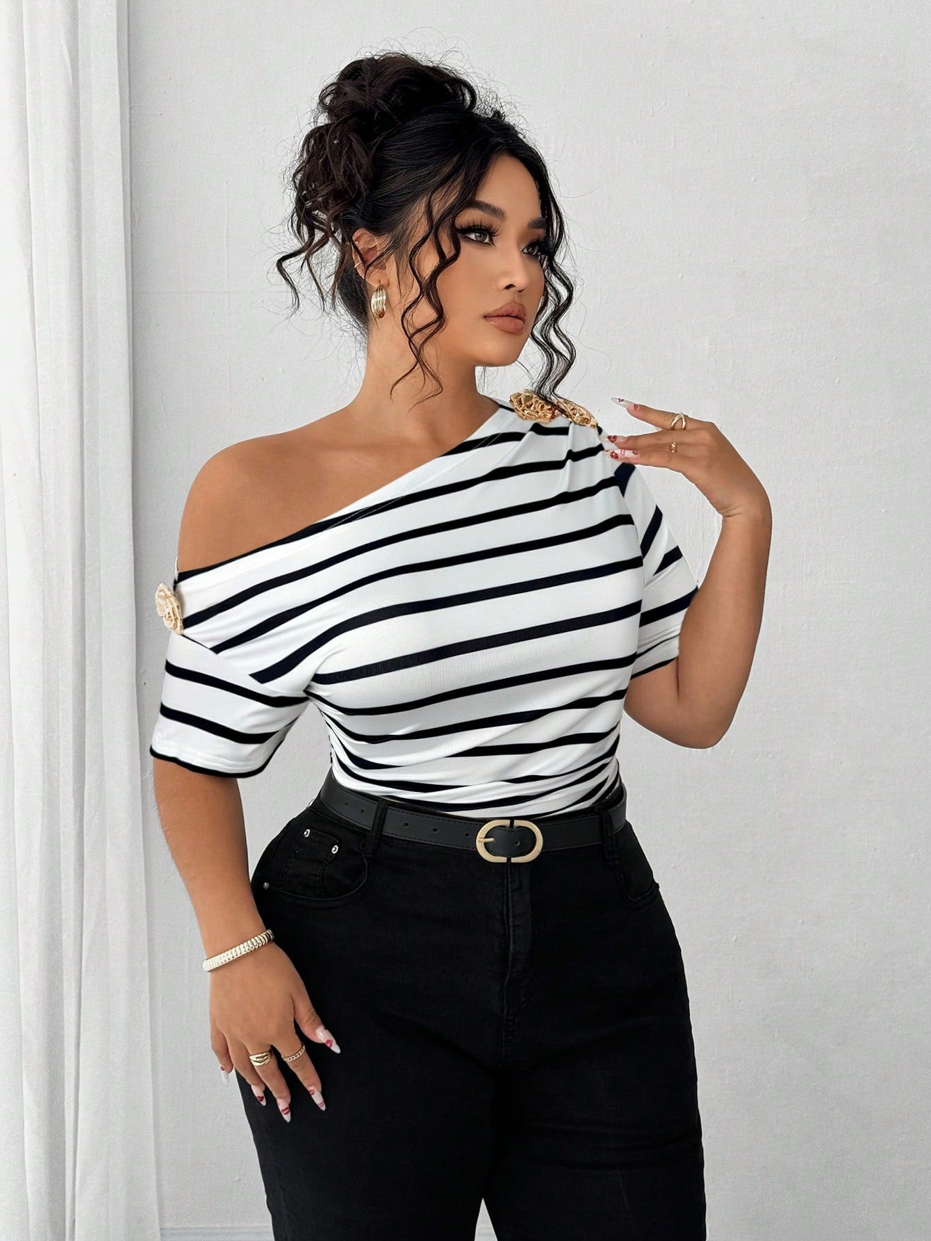 Elenzga Plus Size Women Elegant Versatile Personalized Fashion Casual Commute Cold Shoulder Top