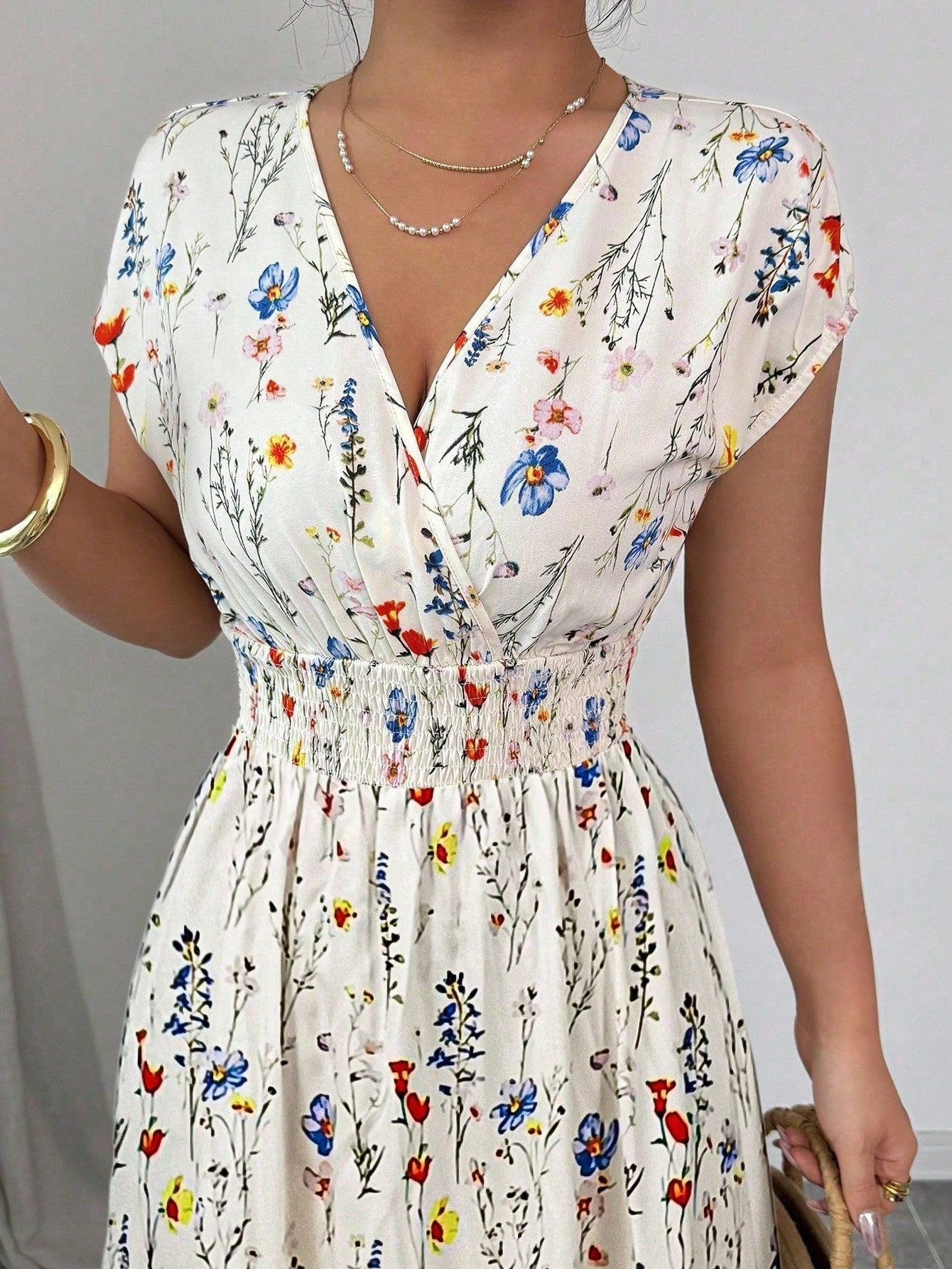 Elenzga Women's Ditsy Floral V-Neck Sleeveless Waisted Maxi Dress