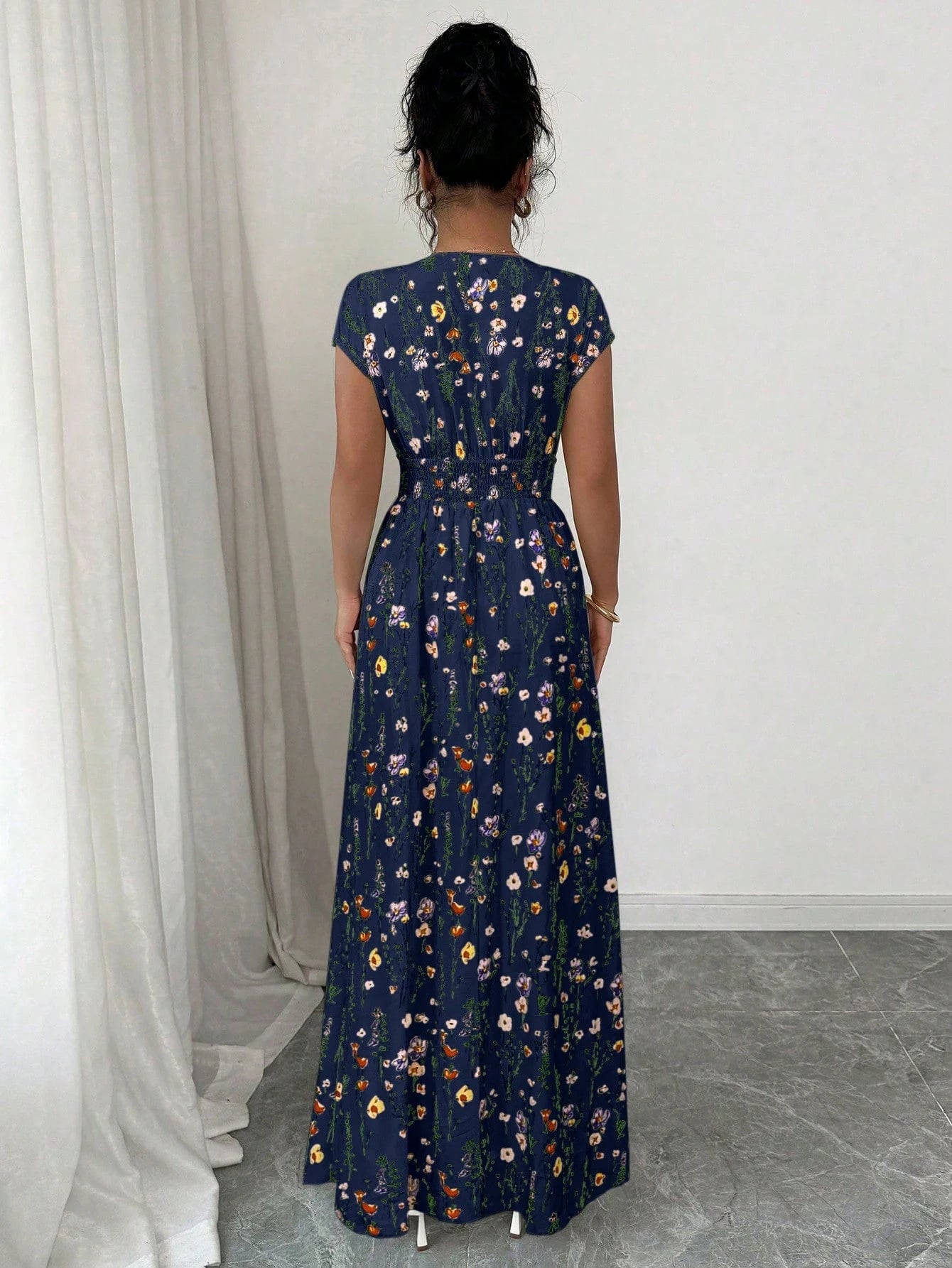 Elenzga Women's Ditsy Floral V-Neck Sleeveless Waisted Maxi Dress