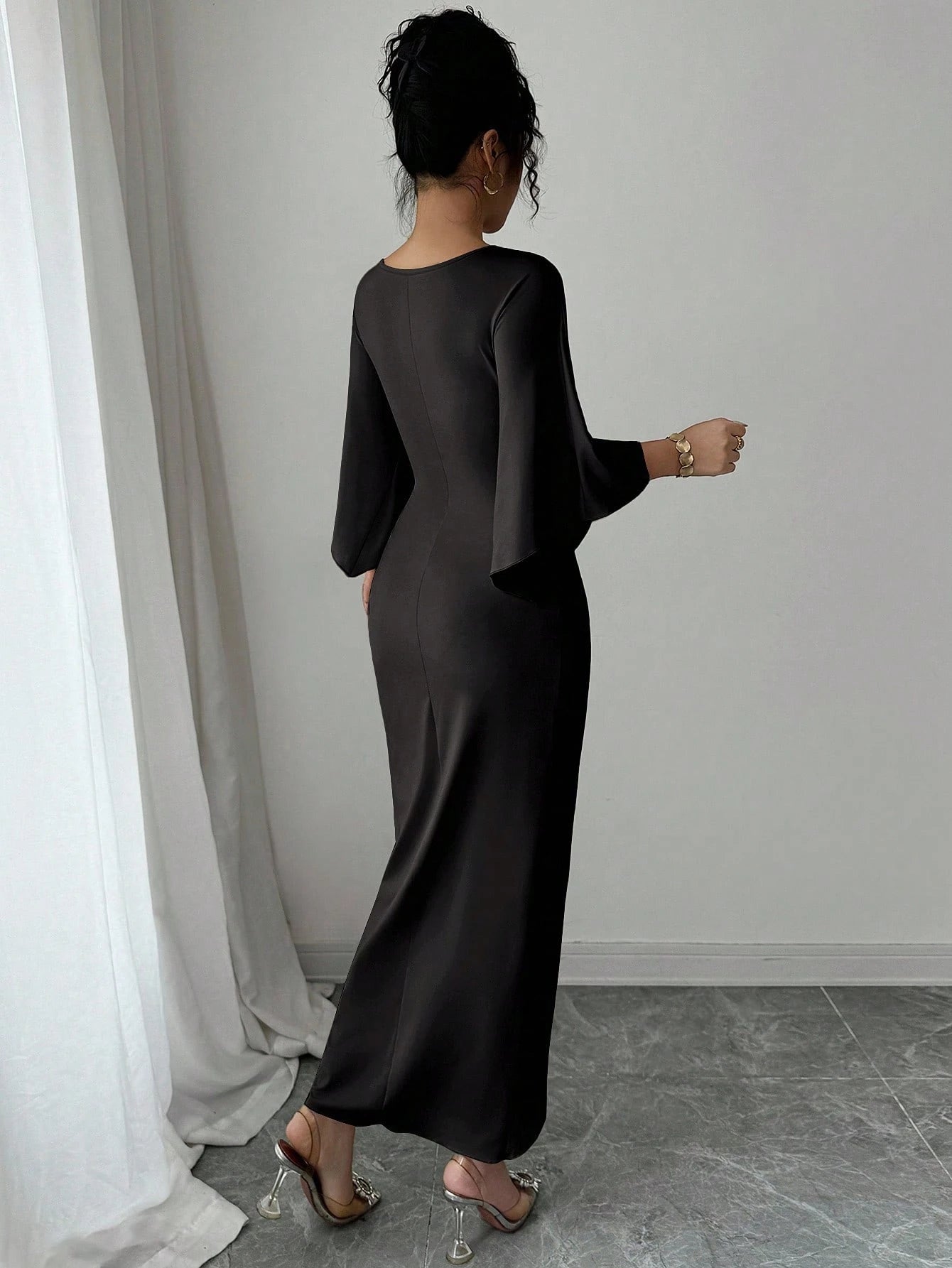 Elenzga Women's Elegant Knitted V-Neck Twist Design Batwing Sleeve Mid-Length Dress Formal Black Winter